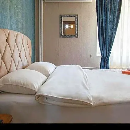Family Victoria Gold Hotel