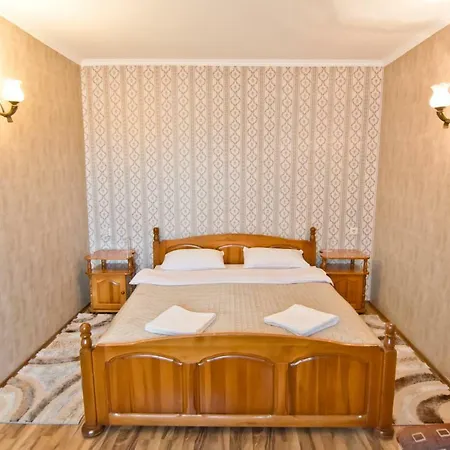 Family Victoria Gold Hotel 2*